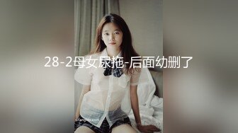 老婆跟小姨子激情4P性生活，全程露脸揉奶玩逼大黄瓜抽插浪叫呻吟